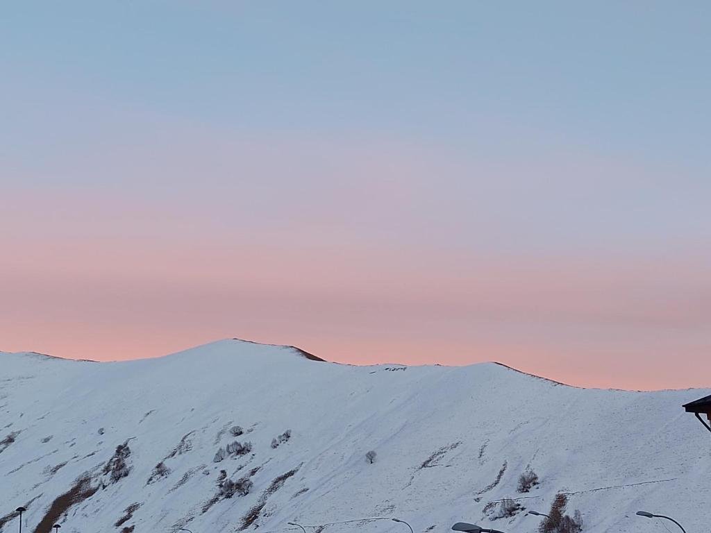 Гудаури: Premium Mountain Apartment Close The Gondola lift