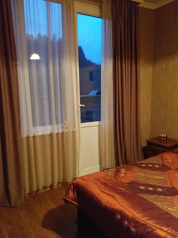 Боржоми: nino's home borjomi