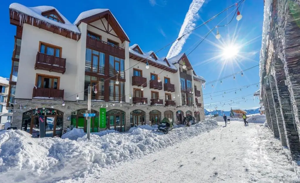 Гудаури: Powderinn • Gudauri