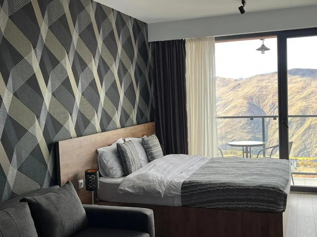 Гудаури: gudauri amazing mountain view