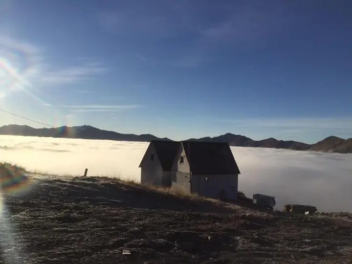 Гудаури: Mountain cottages in Gudauri