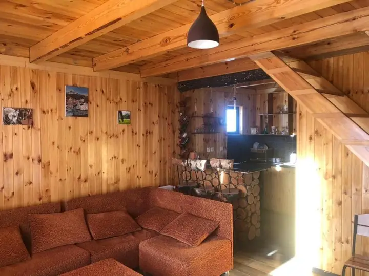Гудаури: Mountain cottages in Gudauri