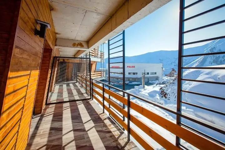Гудаури: Beautiful Twin room Ski Rental in Gudauri
