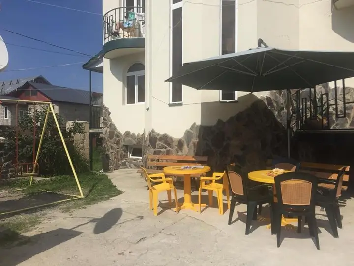 Бакуриани: Hotel Tinatin