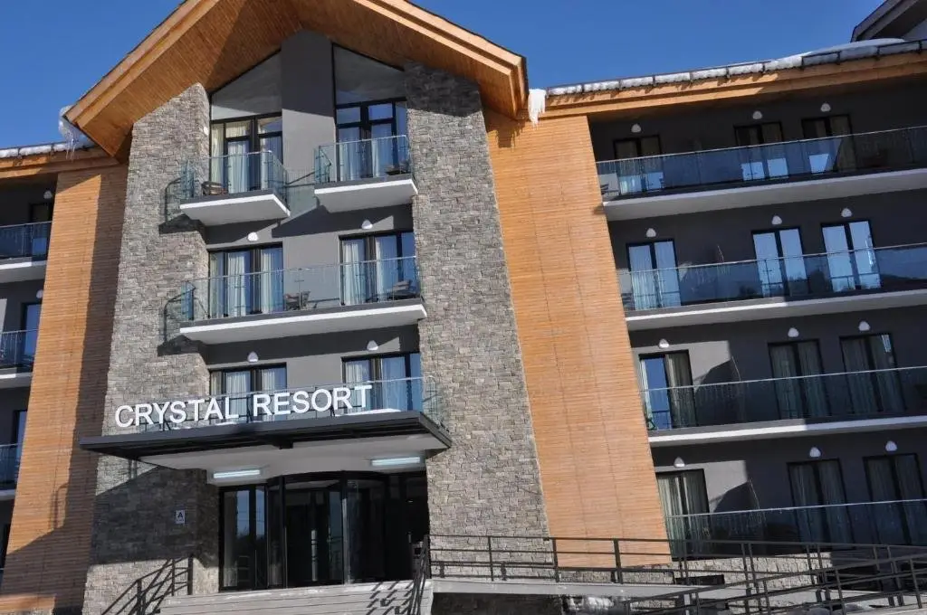 Бакуриани: Apart Hotel Crystal Resort (BAKURIANI)