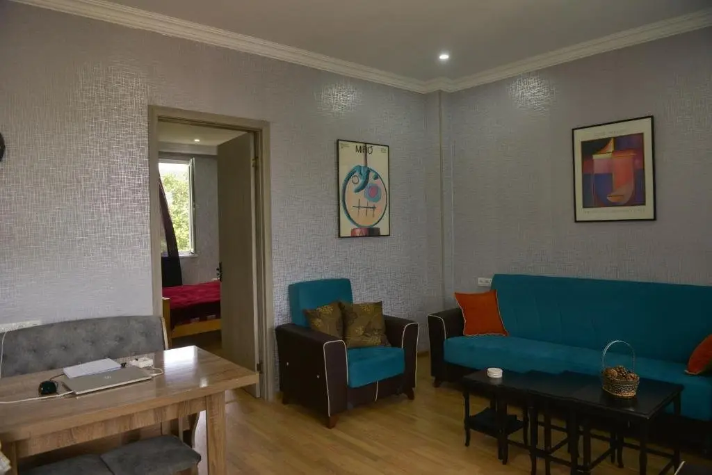 Сурами: Surami Guest House - სახლი სურამში