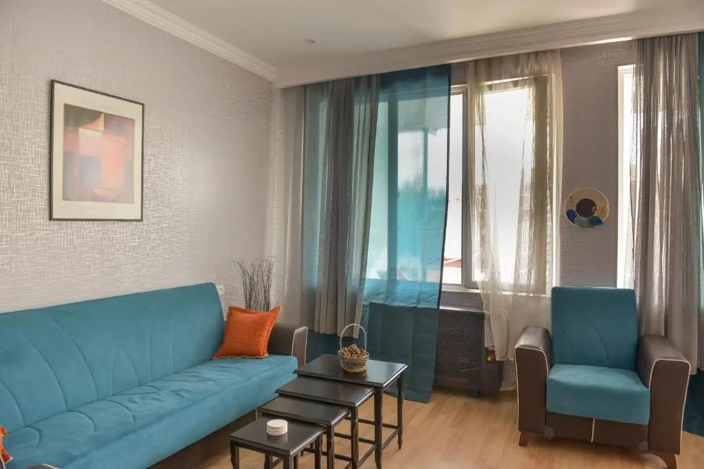 Сурами: Surami Guest House - სახლი სურამში