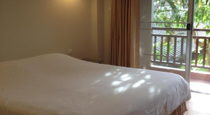 Кату: Jinny Guesthouse