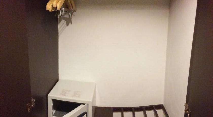 Кату: Jinny Guesthouse