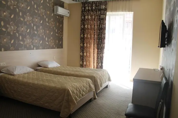 Батуми: Hotel Elio