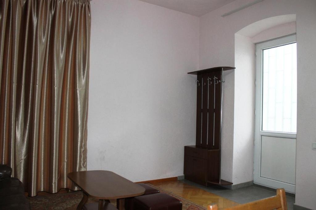 Тбилиси: David Mikadze's Apartment 2