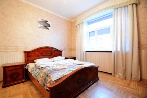 Минск: Aparton Centralniy Vokzal / Dynamo
