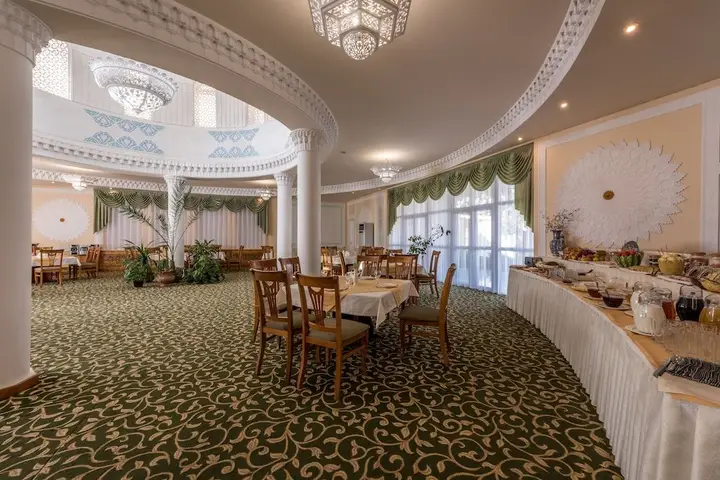 Самарканд: Orient Star Hotel Kuk-Serai