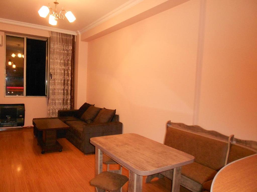 Батуми: Ucha's Apartment