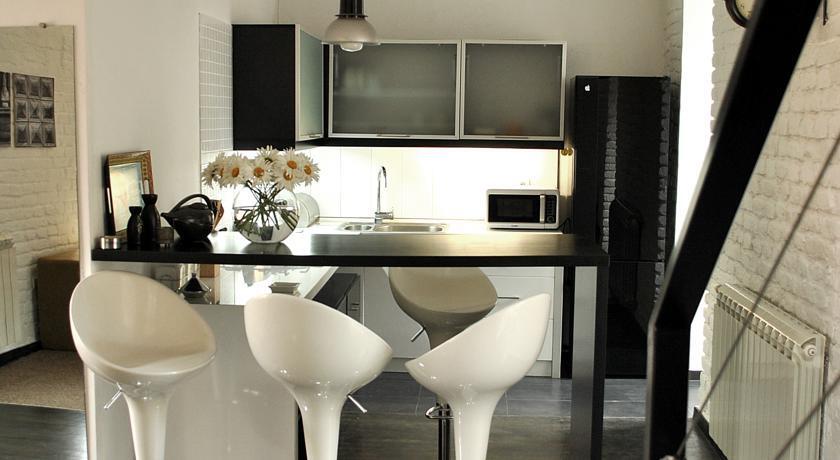 Тбилиси: Modern Loft in Old Town