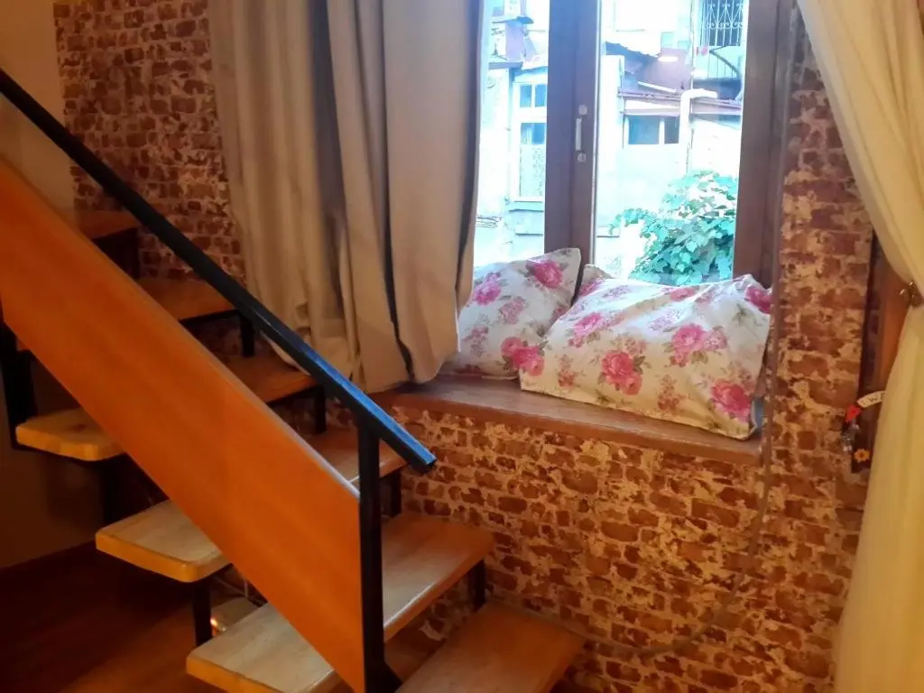 Тбилиси: Sesilis Home Tbilisi