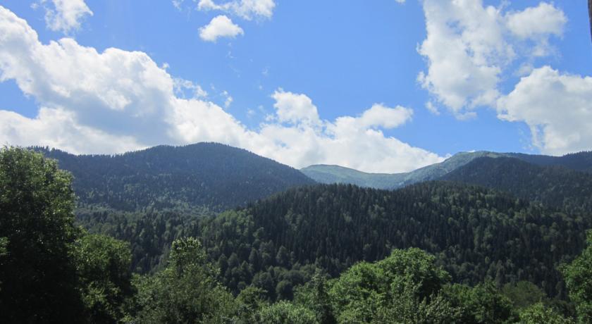 Местиа: Guesthouse Lakhushdi