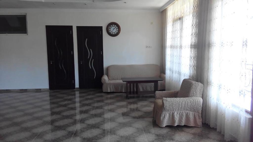 Батуми: Guest House Avgia