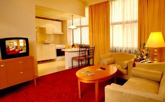 Абу-Даби: Golden Tulip Dalma Suites