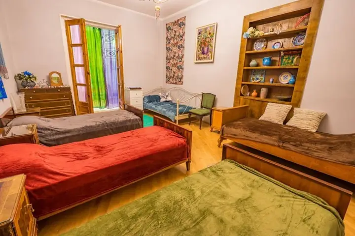 Тбилиси: Amo Ra Guest House