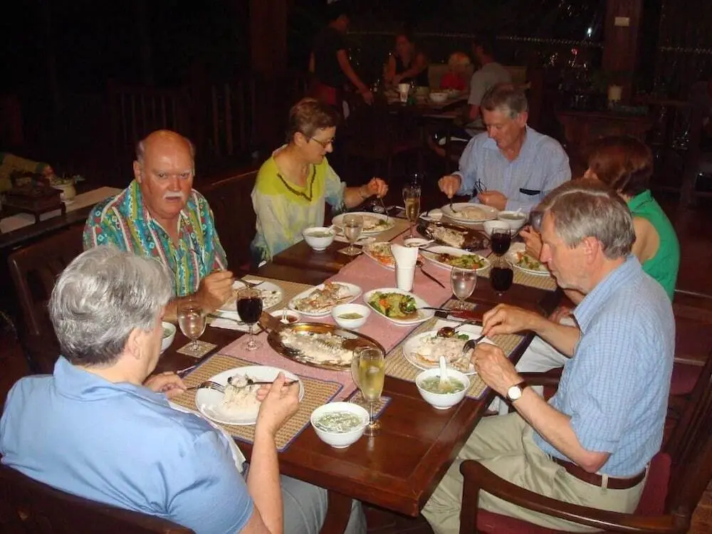 Чианг-Саен: Viang Yonok Hotel Restaurant Sports Club