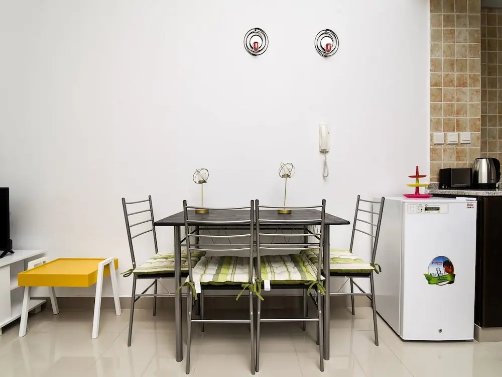 Дубай: OYO 145 Home Marina View Apartment
