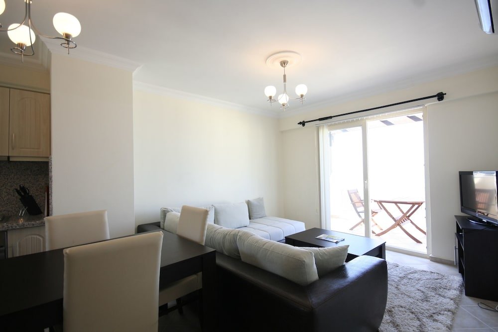 Милас: Important Group Royal Heights Residence