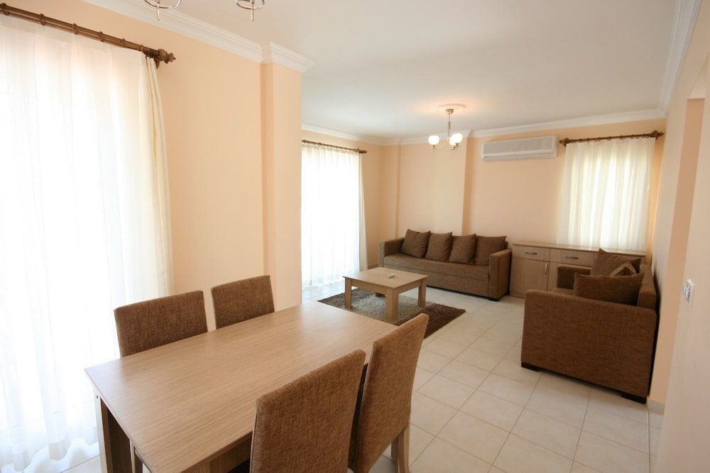 Милас: Important Group Turqouise Villa Liana