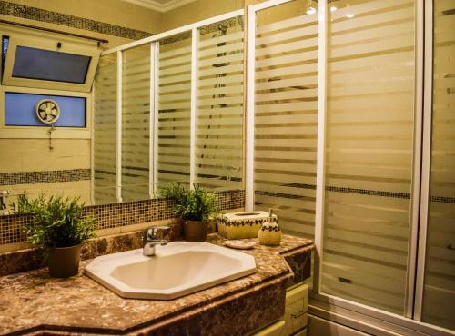 Каир: Shata Residential Apartment - Families Only