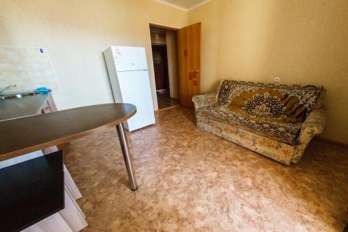 Оренбург: Apartment Red On Ulitsa Tereshkovoy 10 2
