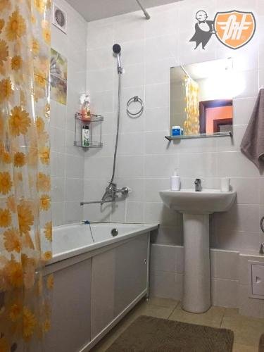 Новокузнецк: Apartment Stroiteley 90b