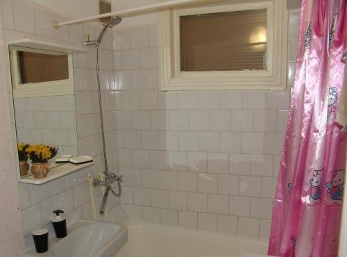 Екатеринбург: Apartment on Krasny Pereulok 8