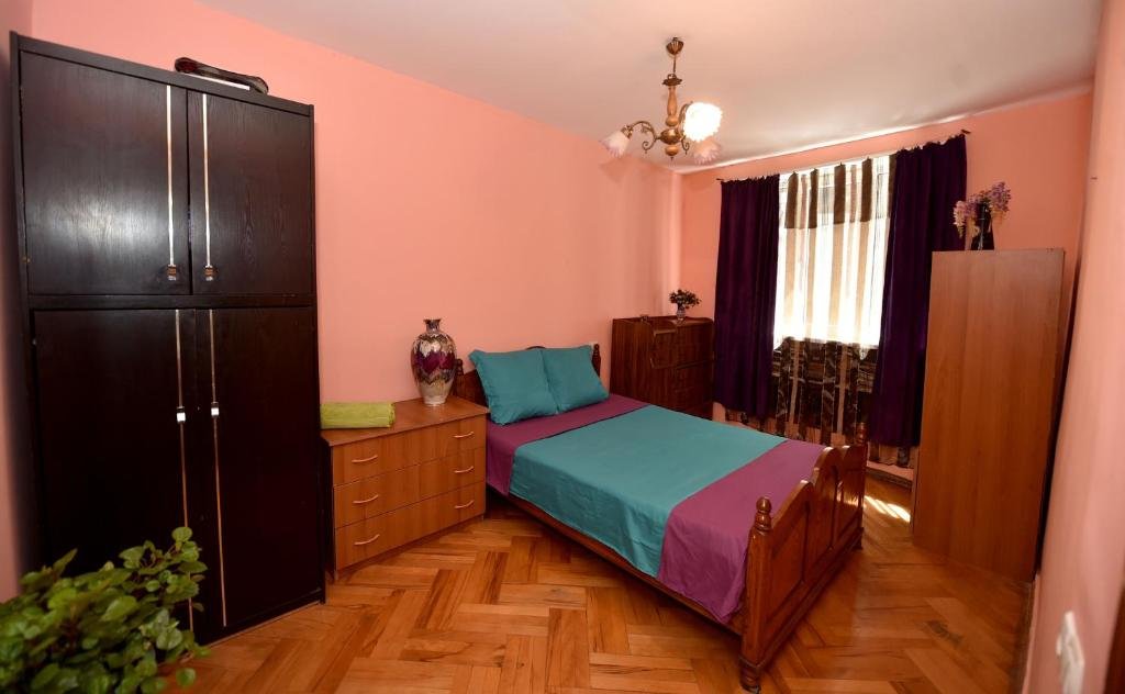 Тбилиси: Liana Apartment on Chavchavadze