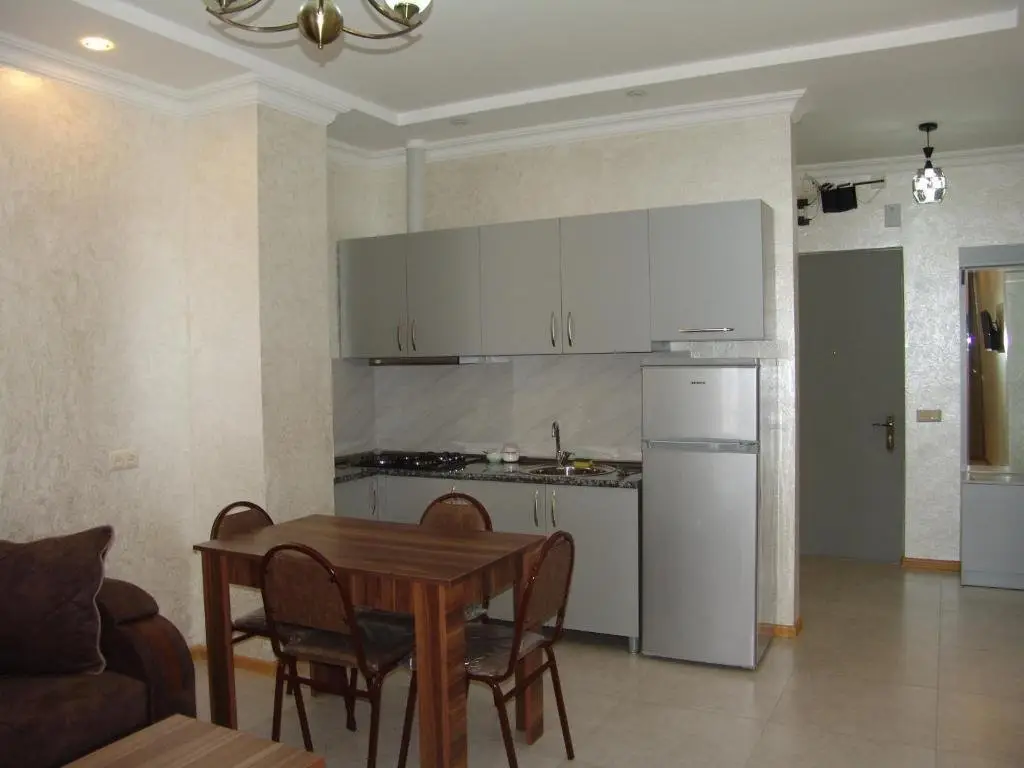 Батуми: Apart Hotel Luxor