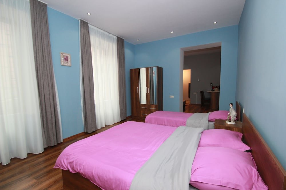 Тбилиси: Rose apartment