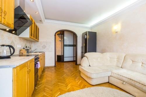 Москва: On Bolshaya Tulskaya Apartment