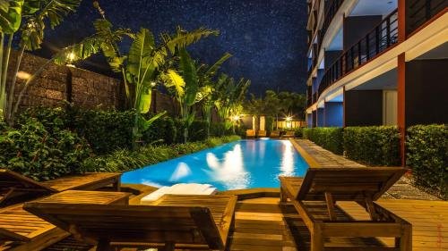 Муанг: Naiharn Condominimum