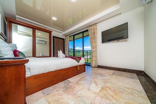 Муанг: Naiharn Condominimum