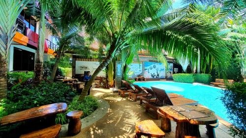 Муанг: Naiharn Condominimum