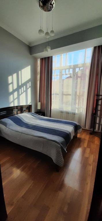 Тбилиси: Apartment on Aleksandr Pushkin Street