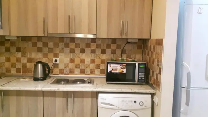 Тбилиси: Apartment on Aleksandr Pushkin Street