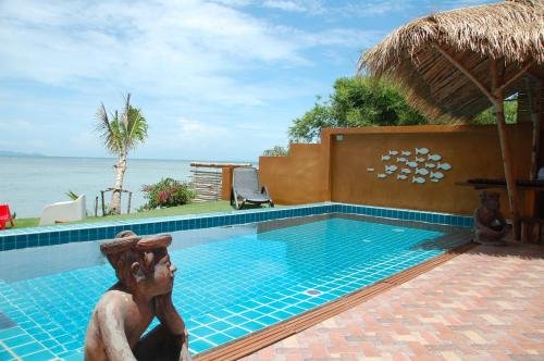 Ко-Пханган: Villa Goldenmoon Beachfront Piscine
