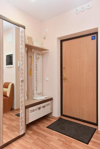 Екатеринбург: Apartment Domashny Uyut on Moskovskaya 77 Deluxe