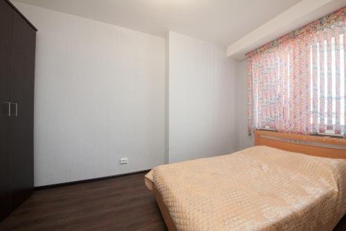 Красноярск: Kvartirov Apartment Shakhterov 42