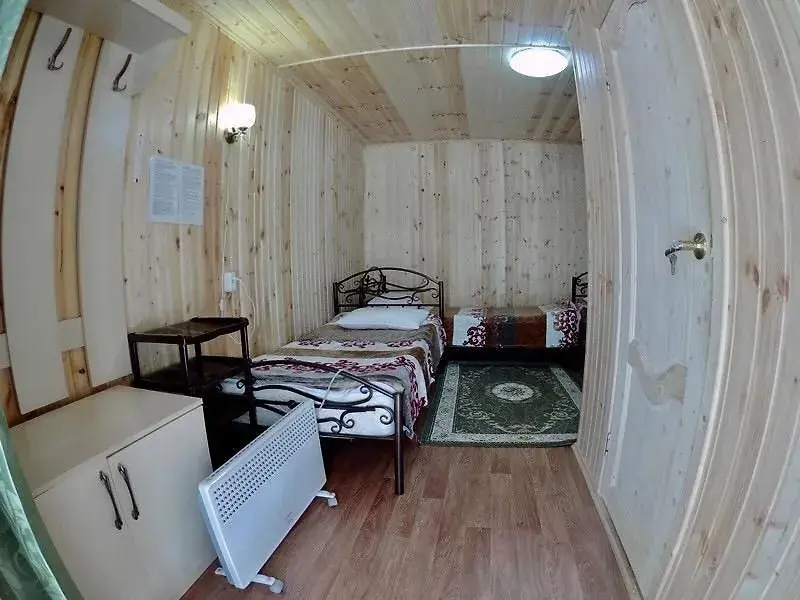 Архыз: Туристическая база Лесная Империя