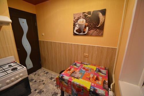 Апатиты: Apartment on Bredova 3