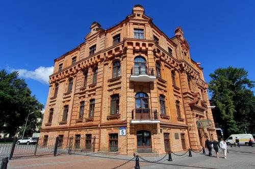 Минск: Aparton - Ploschad Nezavisimosti
