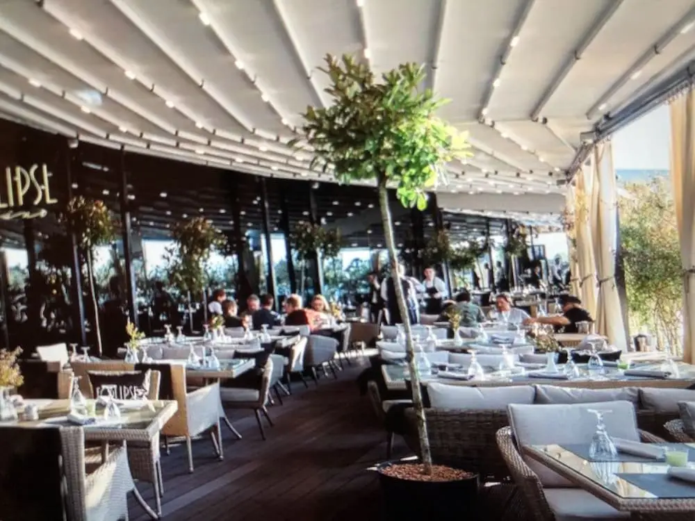 Батуми: Hotel 36 - ORBI Beach Tower Batumi