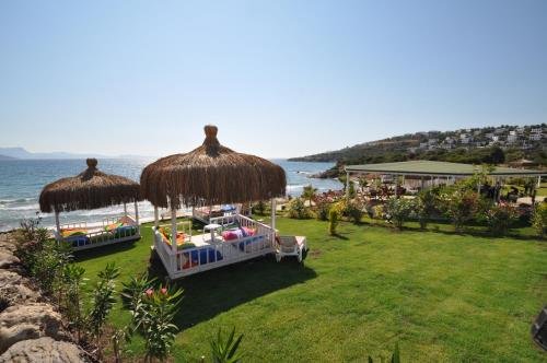 Милас: Bodrum Flamingo 2 Bed Garden Holiday Apartment