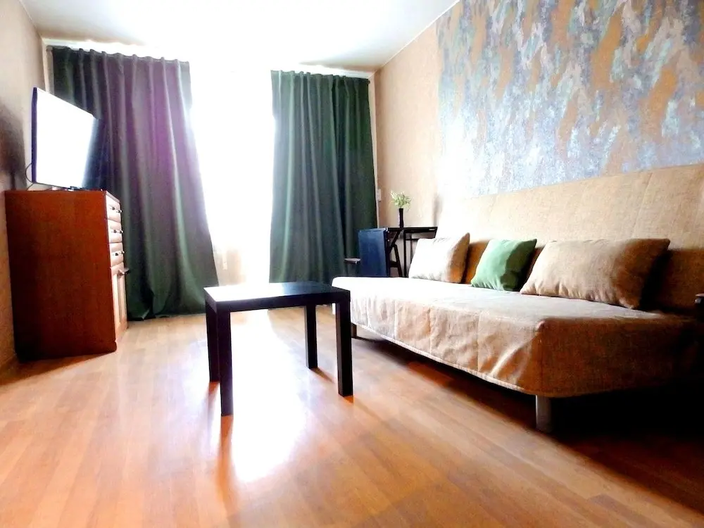 Новошахтинск: 3 rooms apartment on Spartaka 18